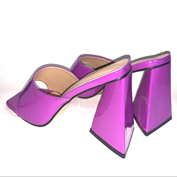 Triangle Block Heels - Picture 8 of 9